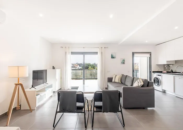 Mar T2 - By Smarthomes Apartment *